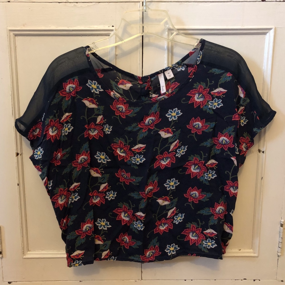 Button Back Floral Blouse